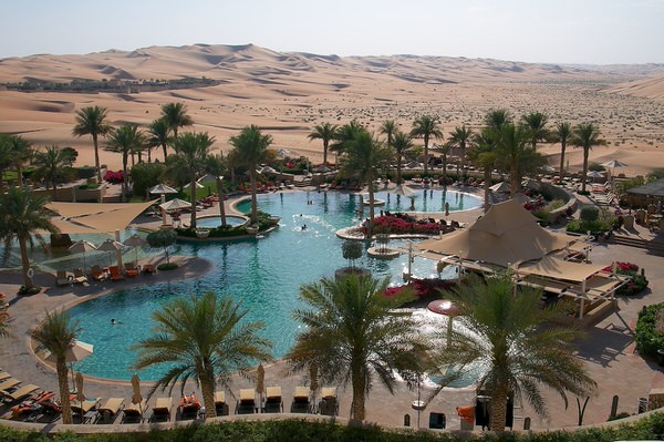 Qasr Al Sarab Desert Resort